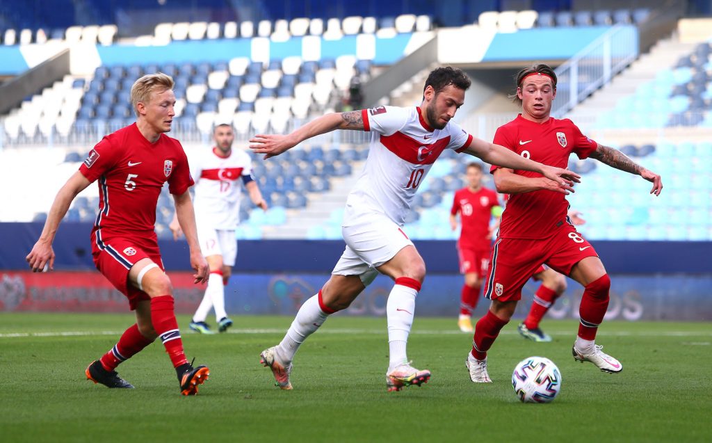 Hakan Calhanoglu Turchia