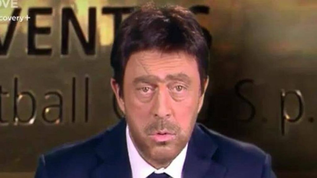Superlega, Crozza prende in giro Agnelli, presidente Juventus, nella video news AC Milan