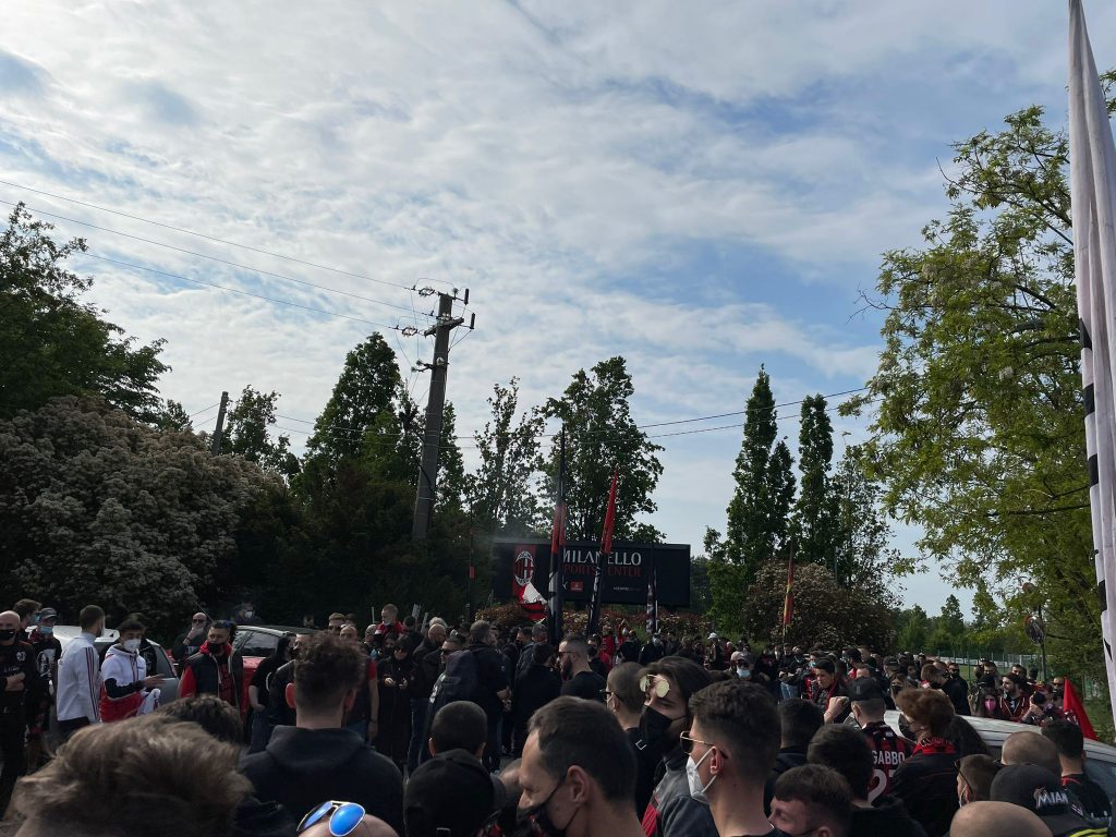 Tifosi AC Milan Milanello per Juventus-Milan Serie A