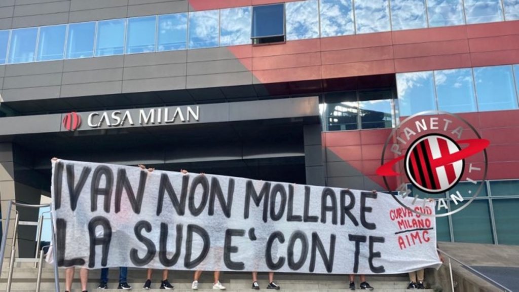 Curva Sud Milan Gazidis