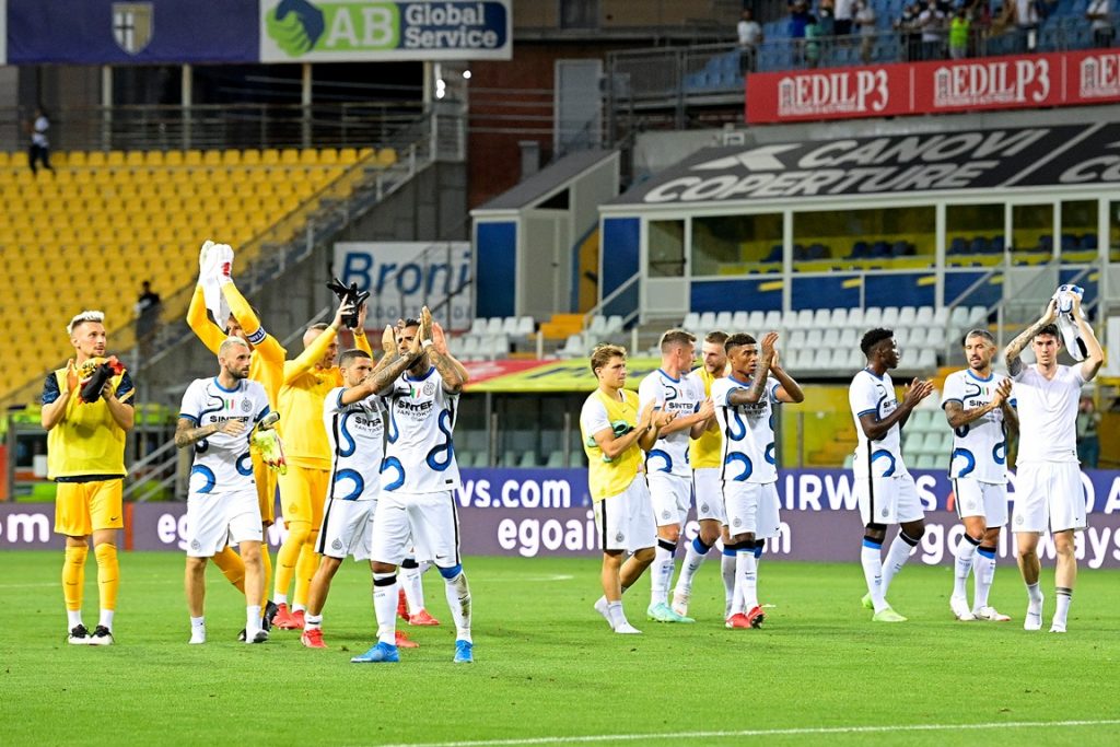 Parma-Inter, l'esultanza dei nerazzurri dopo la vittoria in amichevole