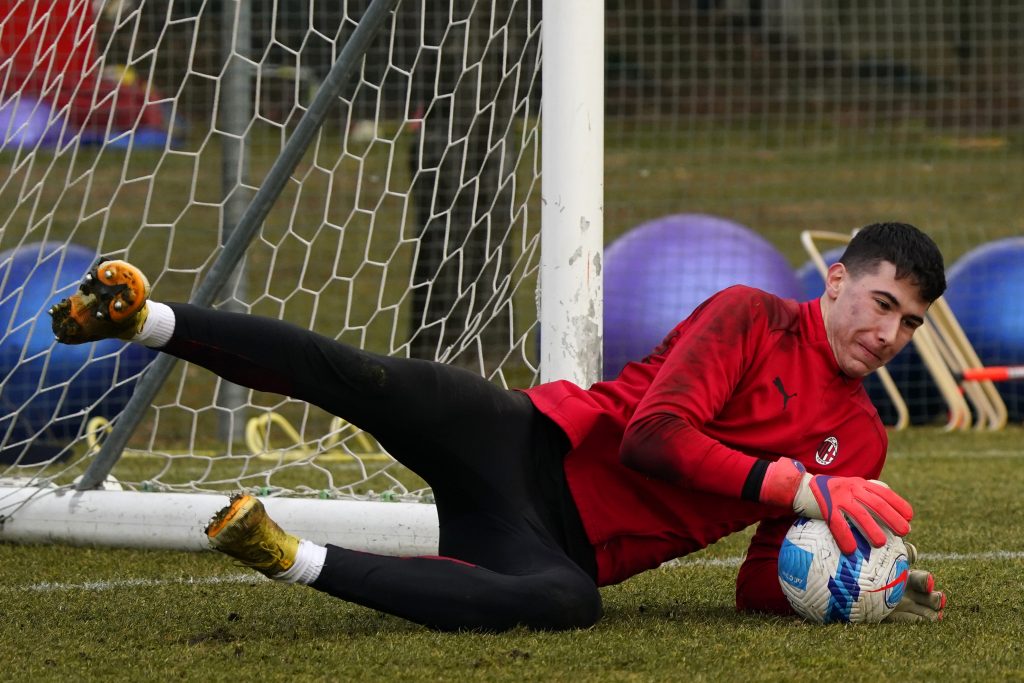 CAIRATE, ITALY - JANUARY 25: Goalkeeper Fotios Pseftis in a ction during an AC Milan U19 training session at Milanello on January 25, 2022 in Cairate, Italy. (Photo by Pier Marco Tacca/AC Milan via Getty Images)