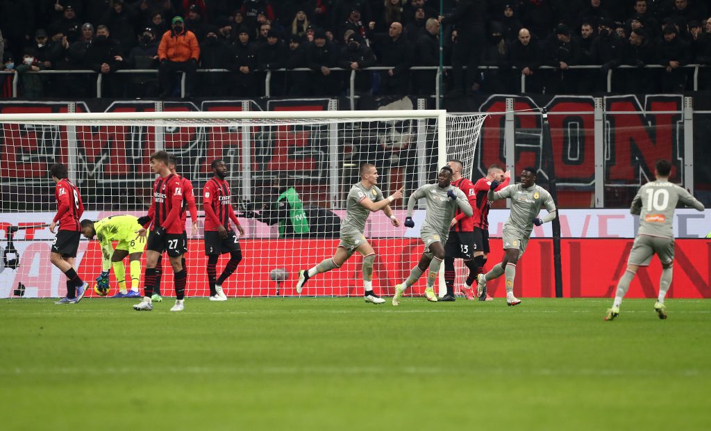 MILAN, ITALY - JANUARY 13: Leo Ostigard of Genoa CFC celebrates after scoring his side's opening goal during the Coppa Italia match between AC Milan and Genoa CFC at Stadio Giuseppe Meazza on January 13, 2022 in Milan, Italy. (Photo by Marco Luzzani/Getty Images)