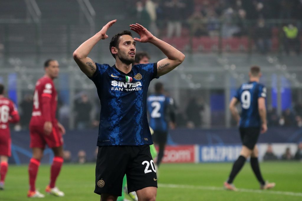 Hakan Calhanoglu Inter-Liverpool 0-2 Champions League 2021-2022