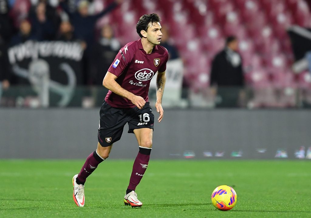 SALERNO, ITALY - FEBRUARY 07: Ivan Radovanovic of US Salernitana during the Serie A match between US Salernitana and Spezia Calcio at Stadio Arechi on February 07, 2022 in Salerno, Italy. (Photo by Francesco Pecoraro/Getty Images)