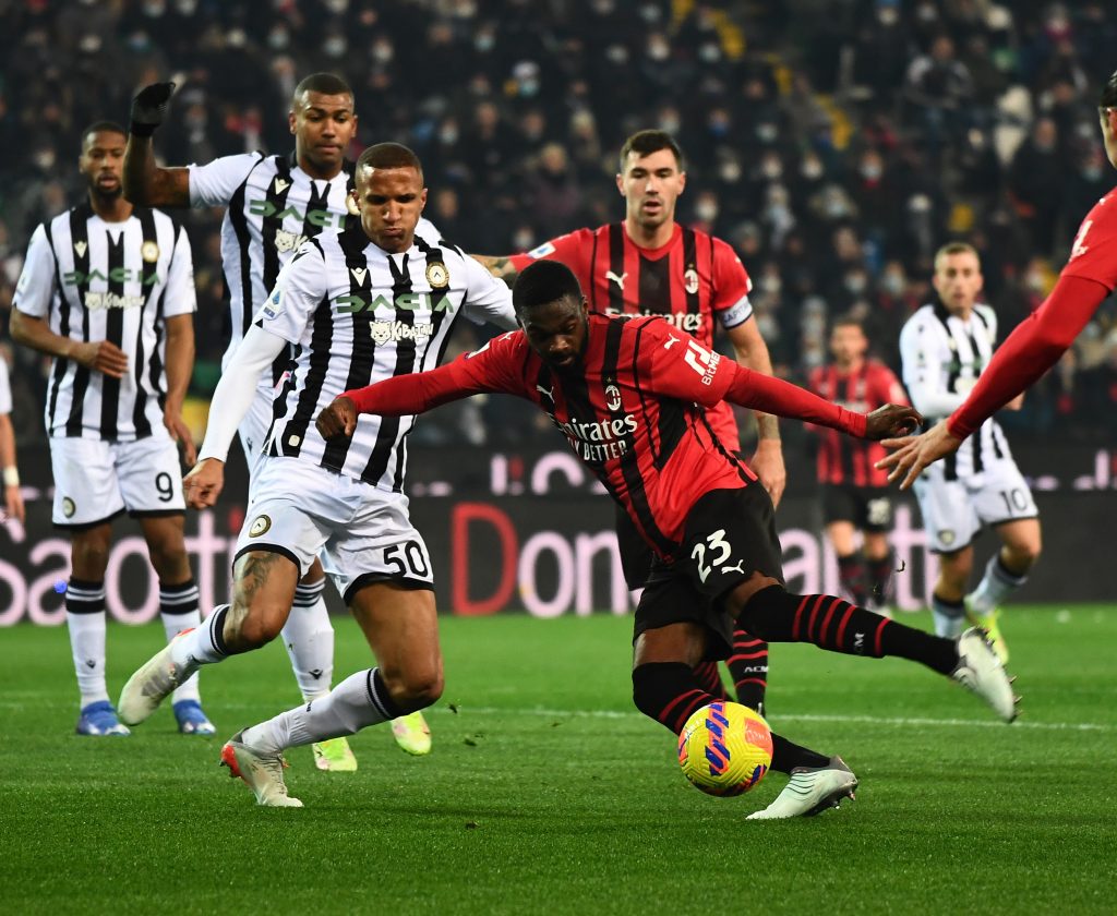 UDINE, ITALY - DECEMBER 11: Fikayo Tomori of AC Milan in action during the Serie A match between Udinese Calcio and AC Milan at Dacia Arena on December 11, 2021 in Udine, Italy. (Photo by Claudio Villa/AC Milan via Getty Images)