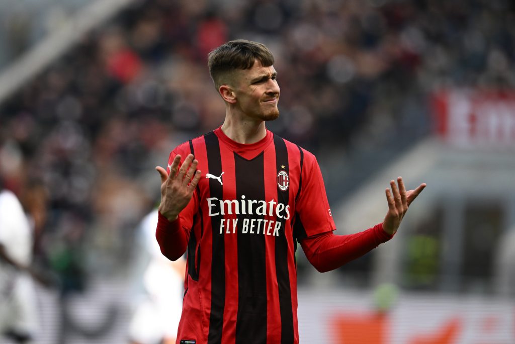 MILAN, ITALY - FEBRUARY 13: Alexis Saelemaekers of AC Milan reacts during the Serie A match between AC Milan and UC Sampdoria at Stadio Giuseppe Meazza on February 13, 2022 in Milan, Italy. (Photo by Claudio Villa/AC Milan via Getty Images)