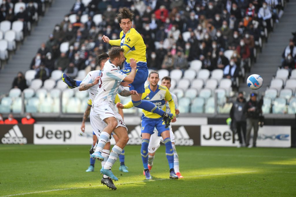 Juventus-Salernitana 2-0 Serie A 2021-2022 gol Vlahovic