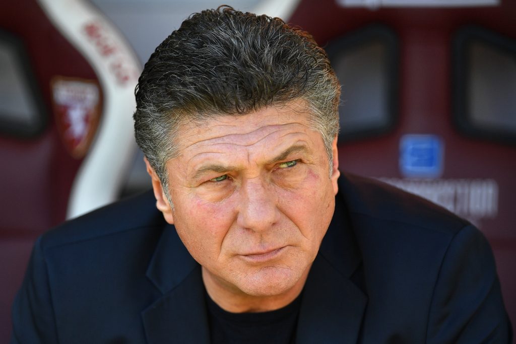 TURIN, ITALY - FEBRUARY 27: Cagliari Calcio head coach Walter Mazzarri looks on during the Serie A match between Torino FC and Cagliari Calcio at Stadio Olimpico di Torino on February 27, 2022 in Turin, Italy. (Photo by Valerio Pennicino/Getty Images)