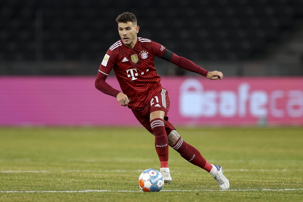 BERLIN, GERMANY - JANUARY 23: Lucas Hernandez of controls the ball during the Bundesliga match between Hertha BSC and FC Bayern München at Olympiastadion on January 23, 2022 in Berlin, Germany. (Photo by Maja Hitij/Getty Images)