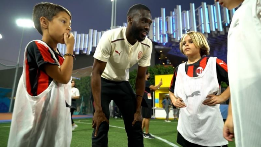 Fikayo Tomori Milan