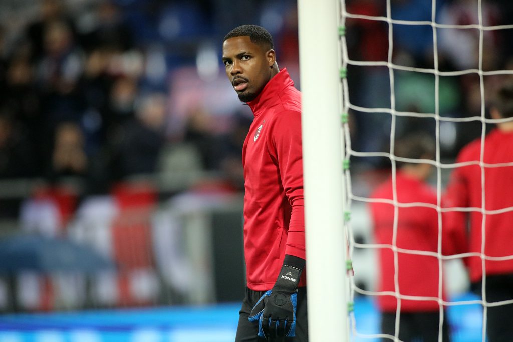 CAGLIARI, ITALY - MARCH 19: Mike Maignan of Milan during the Serie A match between Cagliari Calcio and AC Milan at Sardegna Arena on March 19, 2022 in Cagliari, Italy. (Photo by Enrico Locci/Getty Images)