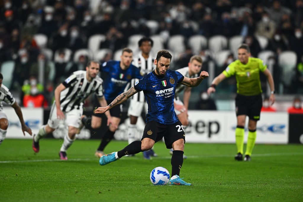 Juventus-Inter 0-1 rigore Calhanoglu Serie A 2021-2022