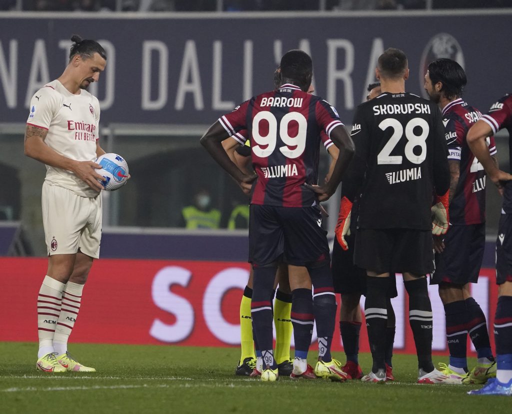 BOLOGNA, ITALY - OCTOBER 23: Zlatan Ibrahimovic of AC Milan reacts during the Serie A match between Bologna FC and AC Milan at Stadio Renato Dall'Ara on October 23, 2021 in Bologna, Italy. (Photo by Pier Marco Tacca/AC Milan via Getty Images)