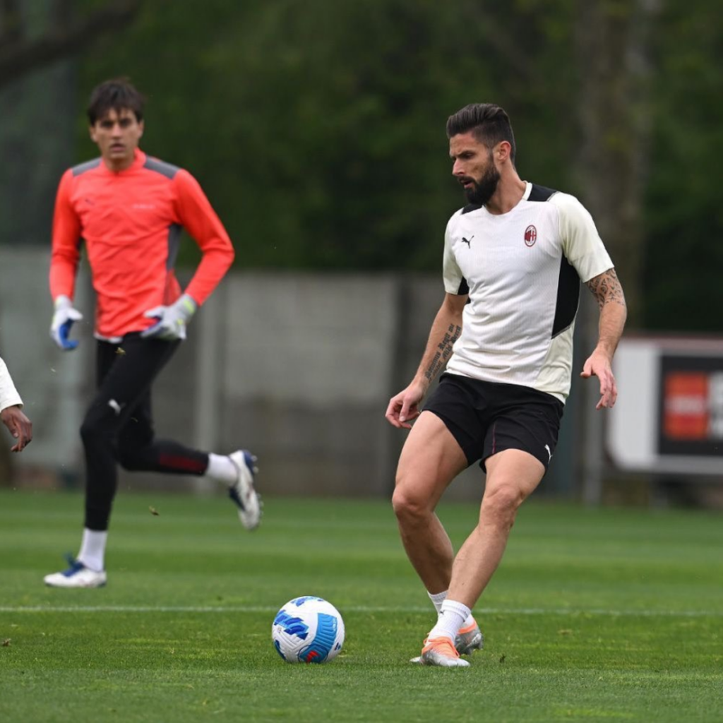 Milan Giroud a Milanello in allenamento ultime news AC Milan