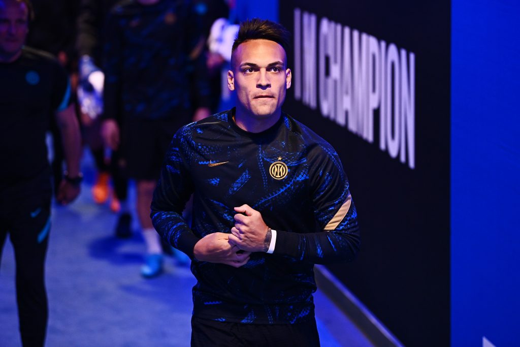 MILAN, ITALY - APRIL 19: Lautaro Martinez of FC Internazionale is seen before the Coppa Italia Semi Final 2nd Leg match between FC Internazionale v AC Milan at Giuseppe Meazza Stadium on April 19, 2022 in Milan, Italy. (Photo by Mattia Ozbot - Inter/Inter via Getty Images)