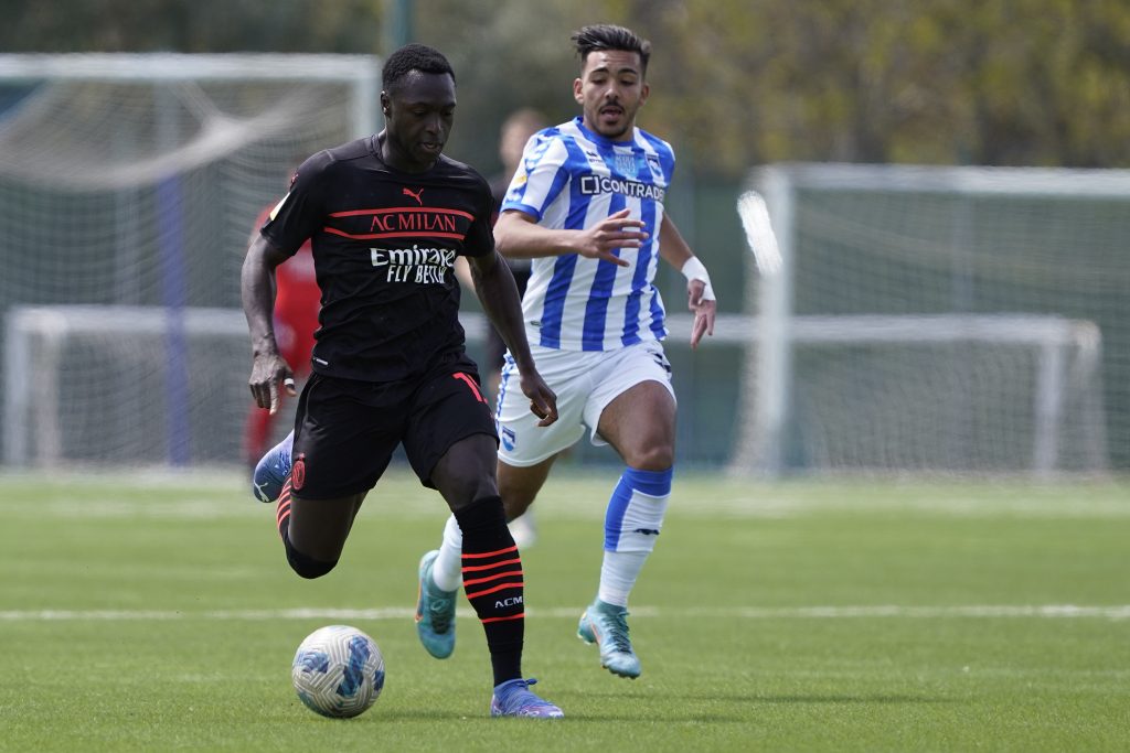 PESCARA, ITALY - APRIL 20: Almamy Camara of AC Milan in action during Primavera 1 match between Pescara U19 and Milan U19 at Centro Sportivo Poggio degli Ulivi on April 20, 2022 in Pescara, Italy. (Photo by Danilo Di Giovanni/AC Milan via Getty Images)