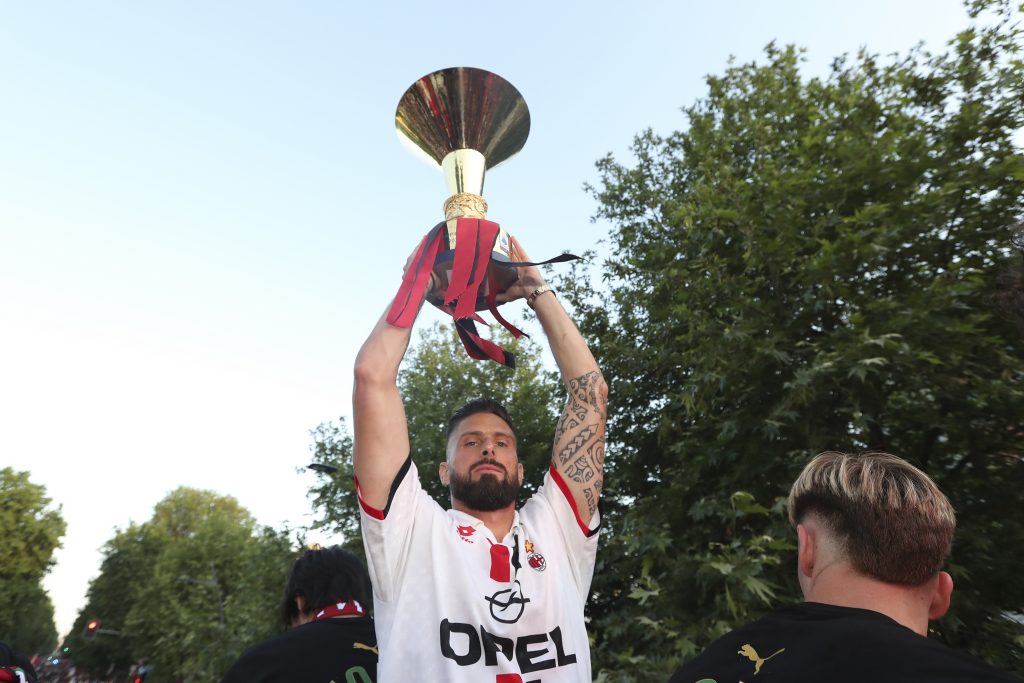 MILAN, ITALY - MAY 23: Olivier Giroud of AC Milan celebrates during the Serie A Victory Parade on May 23, 2022 in Milan, Italy. (Photo by AC Milan/AC Milan via Getty Images)