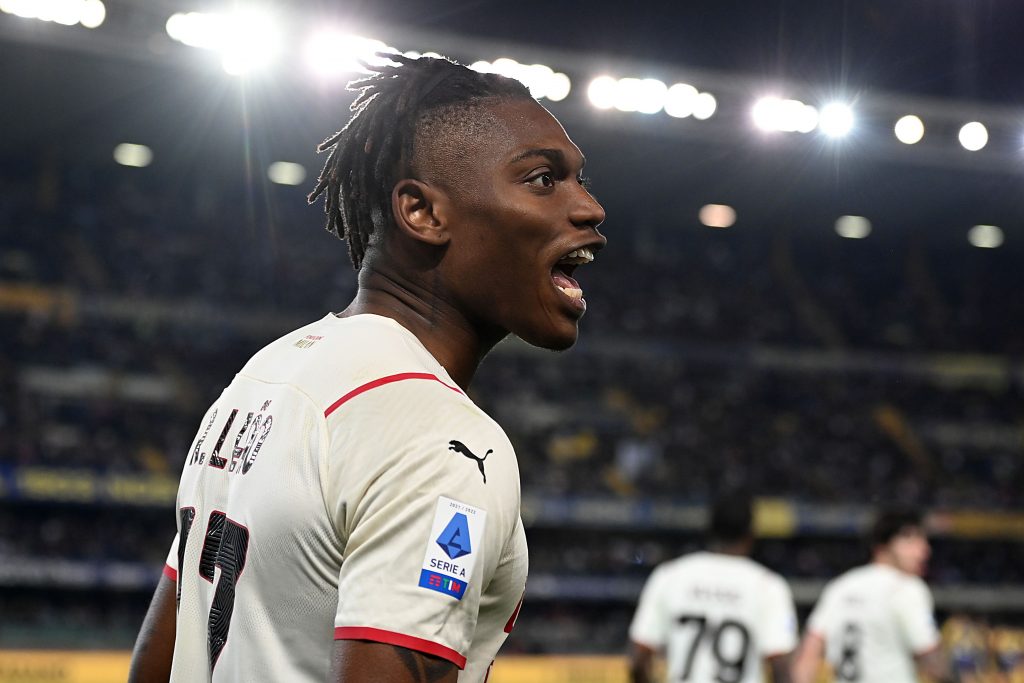VERONA, ITALY - MAY 08: Rafael Leao of AC Milan celebrates during the Serie A match between Hellas Verona FC and AC Milan at Stadio Marcantonio Bentegodi on May 08, 2022 in Verona, Italy. (Photo by Alessandro Sabattini/Getty Images)