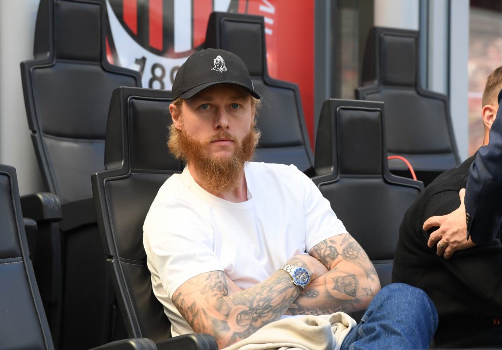 MILAN, ITALY - MAY 01: Simon Kjaer of AC Milan attends before the Serie A match between AC Milan and ACF Fiorentina at Stadio Giuseppe Meazza on May 01, 2022 in Milan, Italy. (Photo by Claudio Villa/AC Milan via Getty Images)