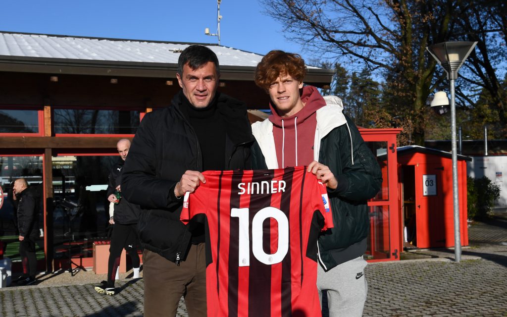 CAIRATE, ITALY - DECEMBER 09: Technical Area Director AC Milan Paolo Maldini and Jannik Sinner pose for a photo before the AC Milan training session at Milanello on December 09, 2021 in Cairate, Italy. (Photo by Claudio Villa/AC Milan via Getty Images)