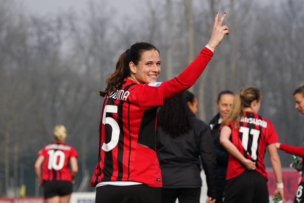 MILAN, ITALY - FEBRUARY 05: Laia Codina Panedas of AC Milan Women celebrates the victory during the Women Serie A match between AC Milan and SS Lazio at Campo Sportivo Vismara on February 05, 2022 in Milan, Italy. (Photo by Pier Marco Tacca/AC Milan via Getty Images)