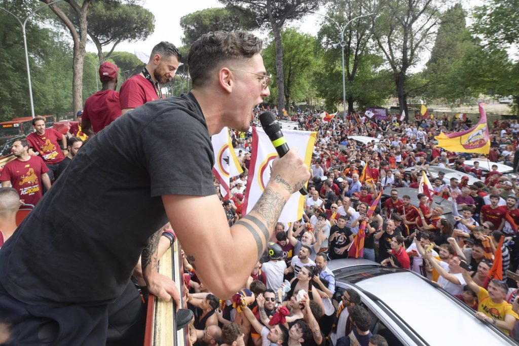Nicolò Zaniolo AS Roma Conference League