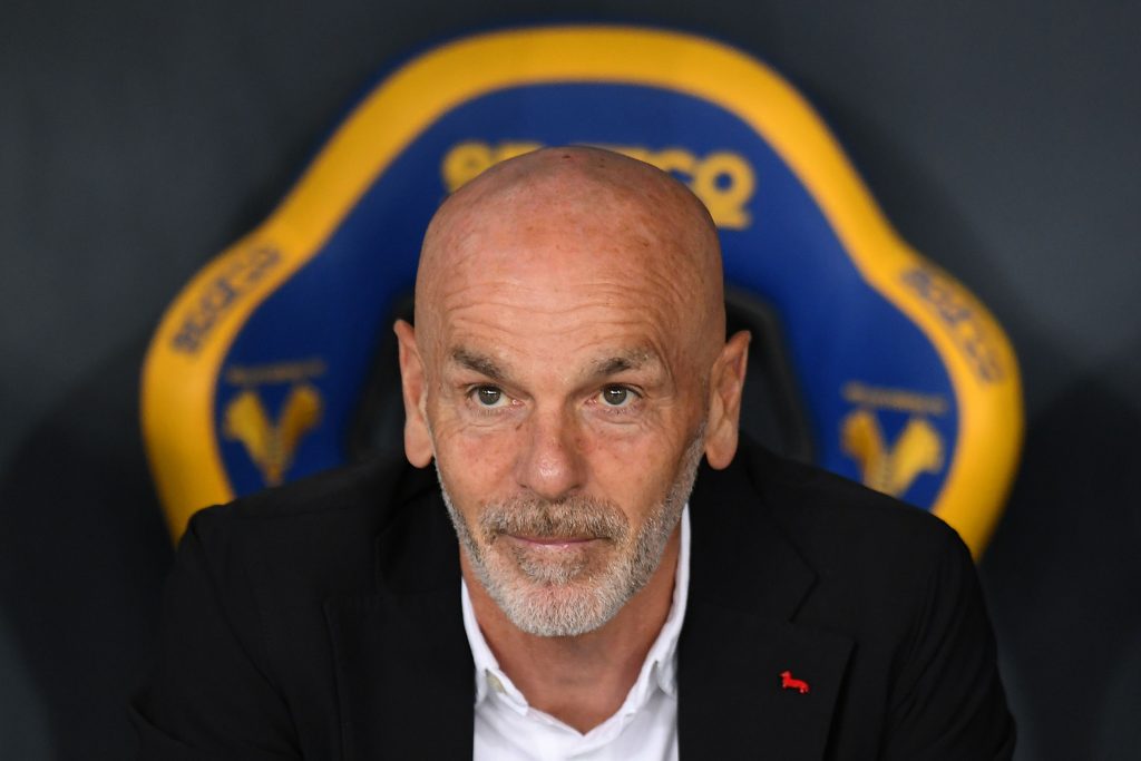 VERONA, ITALY - MAY 08: Stefano Pioli head coach of AC Milan during the Serie A match between Hellas Verona FC and AC Milan at Stadio Marcantonio Bentegodi on May 08, 2022 in Verona, Italy. (Photo by Alessandro Sabattini/Getty Images)