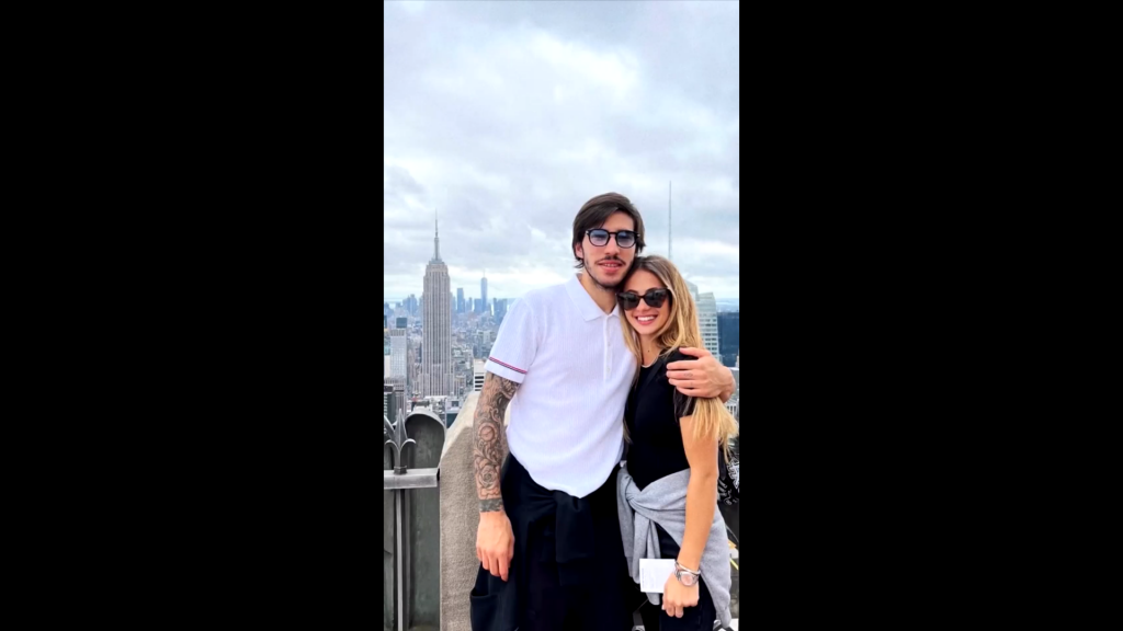 Milan Tonali in vacanza con la fidanzata a New York video news AC Milan