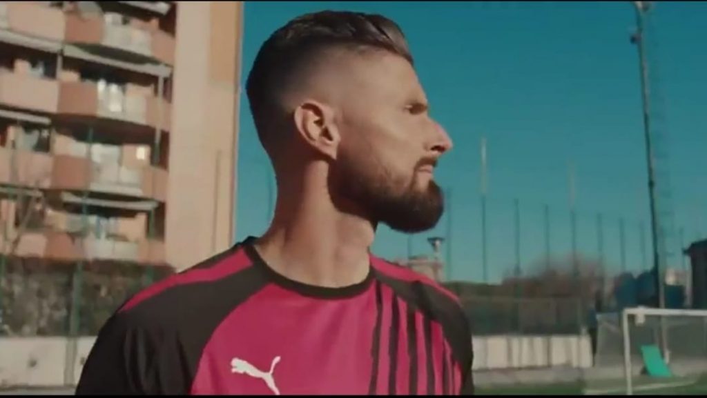 Giroud presenta 'Orbita', il nuovo pallone della Serie A | VIDEO (screen gazzetta.it)