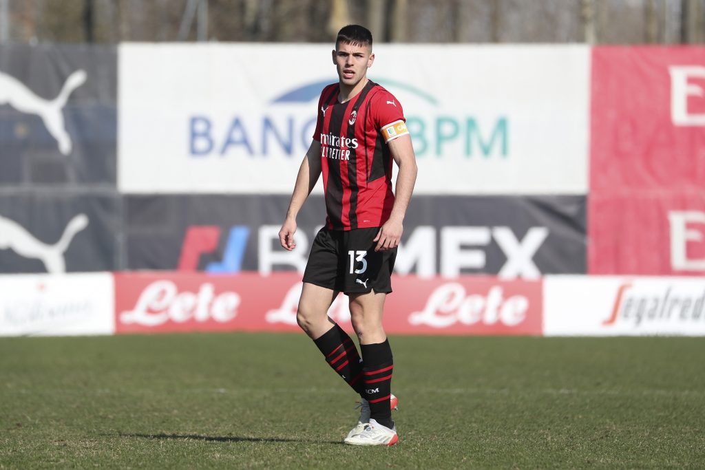 MILAN, ITALY - FEBRUARY 13: Marco Bosisio of AC Milan in action during the Primavera 1 match between AC Milan U19 and Sassuolo U19 at Campo Sportivo Vismara on February 13, 2022 in Milan, Italy. (Photo by AC Milan/AC Milan via Getty Images)