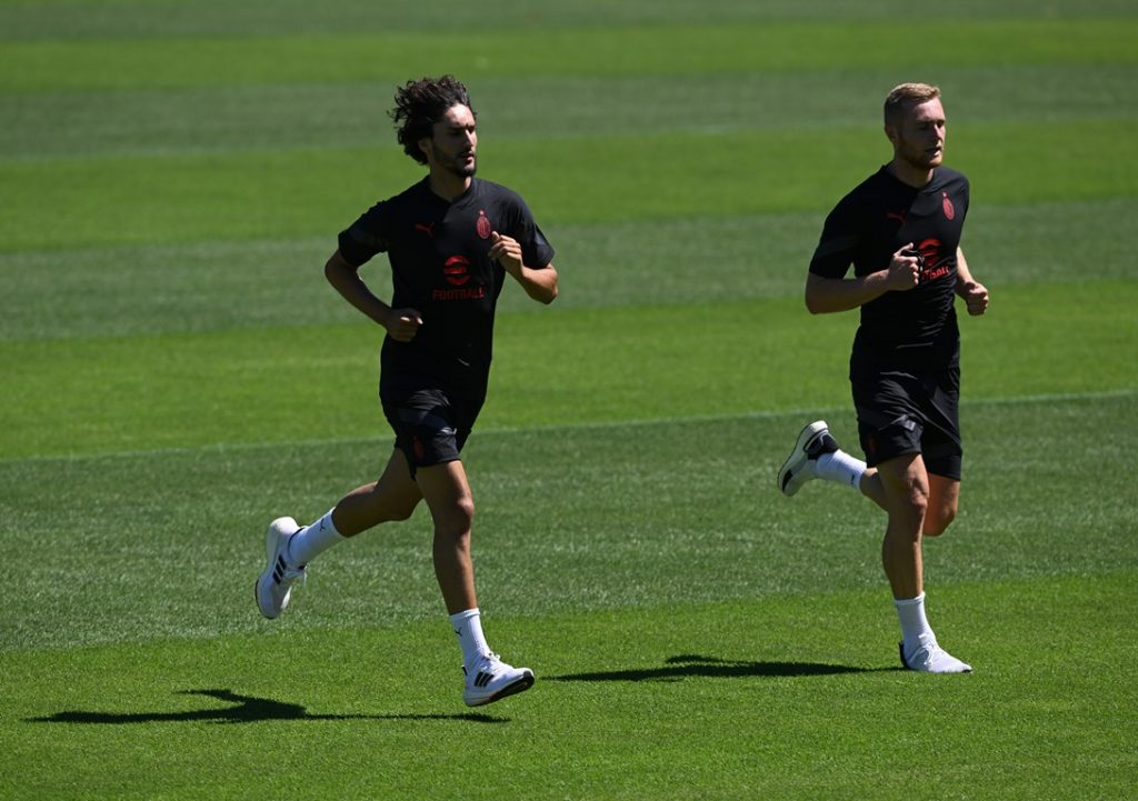 Adli e Pobega in allenamento con il Milan