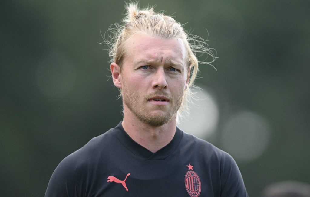 Simon Kjaer AC Milan Milanello