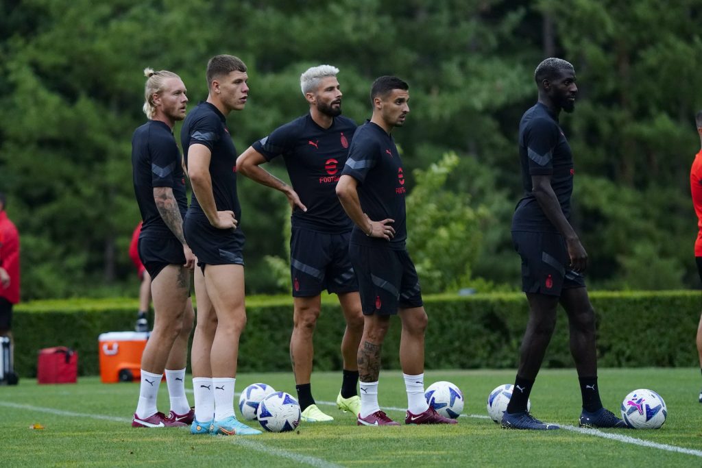 Kjaer Coubis Giroud Krunic Bakayoko AC Milan allenamento Milanello