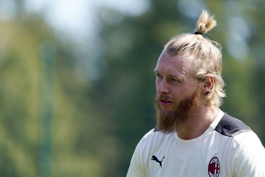 La barba di Simon Kjaer