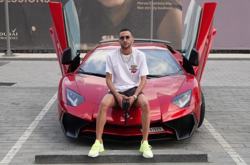 La passione per le auto di Ziyech (foto Instagram)