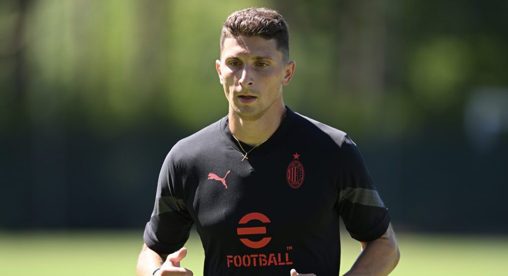Mattia Caldara AC Milan allenamento Milanello