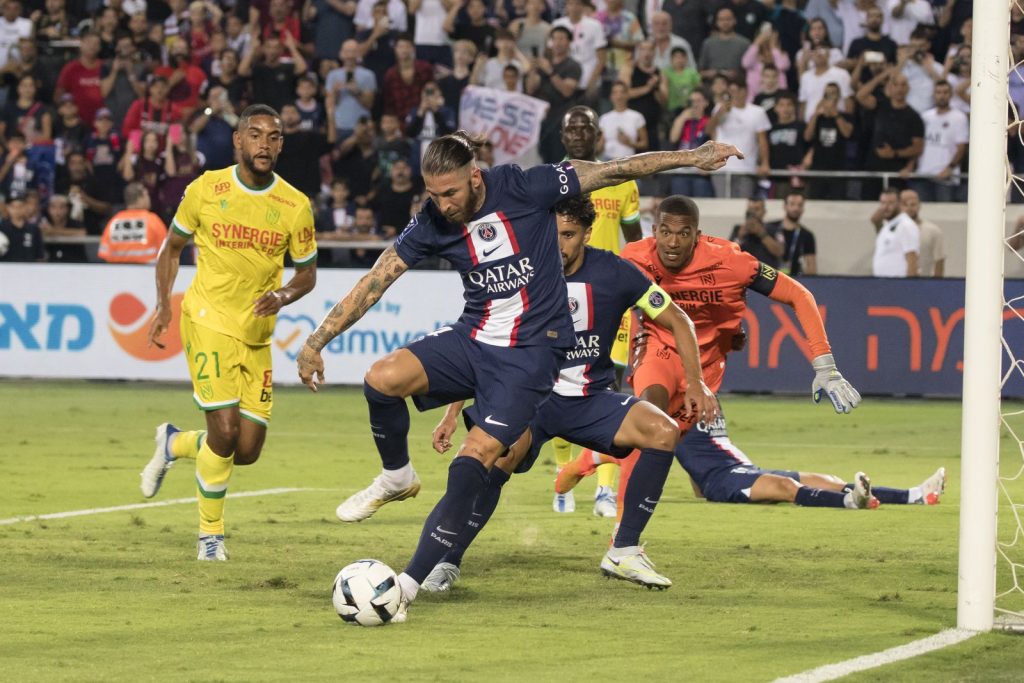 Sergio Ramos segna il gol del 3-0 in PSG-Nantes