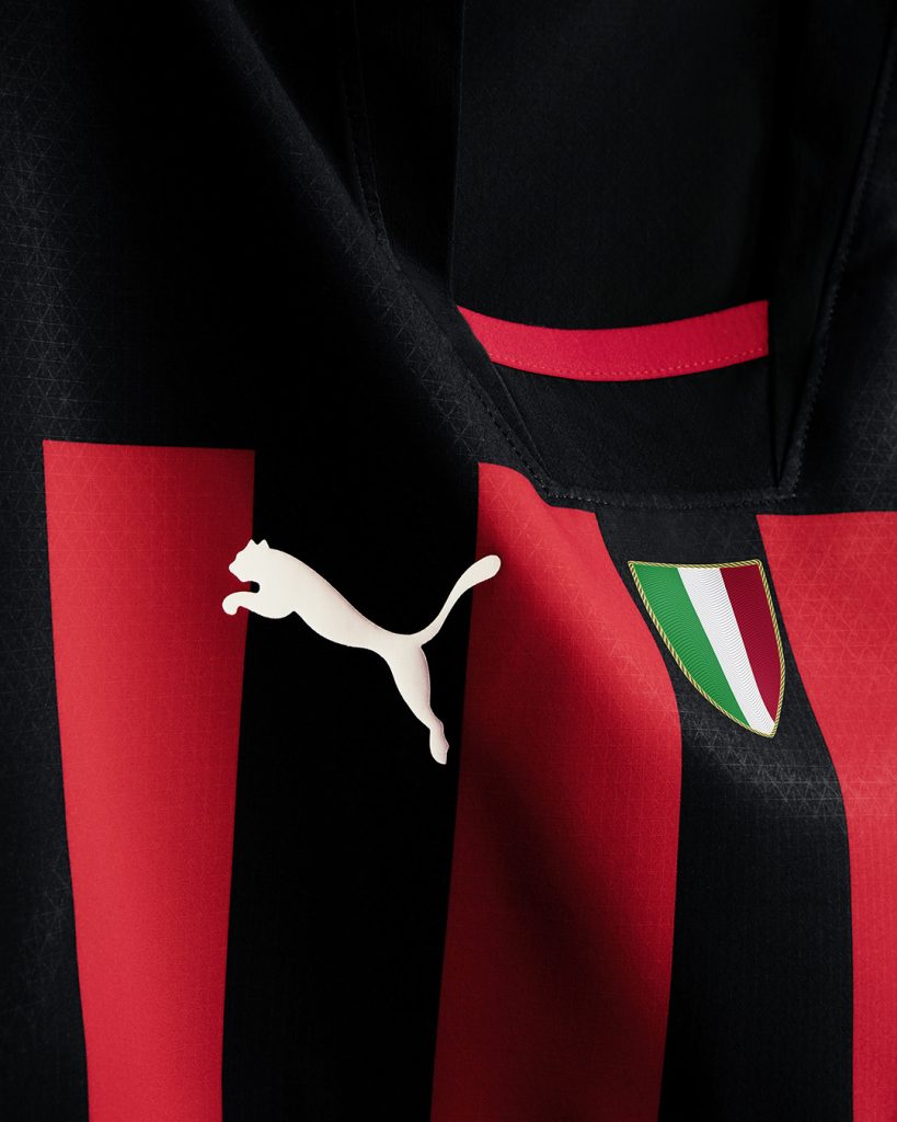 22SS_PR_TS_Football_AC-Milan_Home_KV_4x5_1080x1350px_Product_0742_RGB