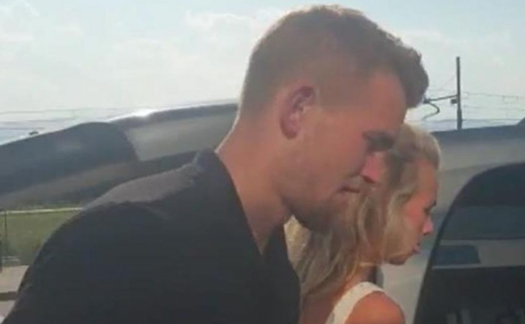 de Ligt e la fidanzata Annekee a Caselle, fatta per il passaggio al Bayern Monaco