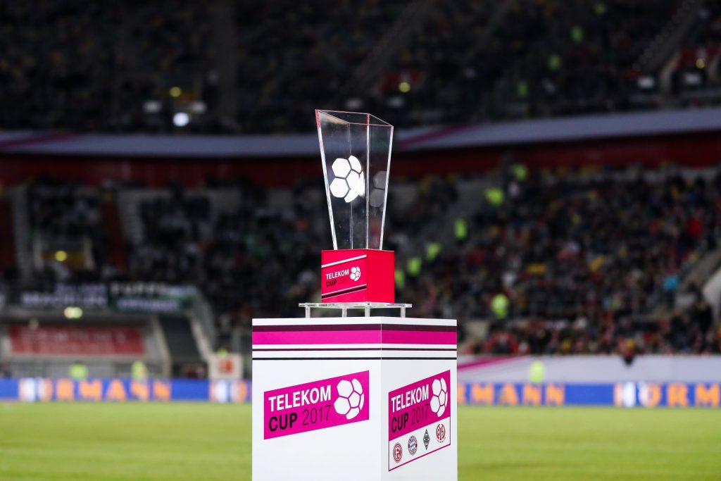 Il trofeo della Telekom Cup, si sfideranno Colonia e Milan