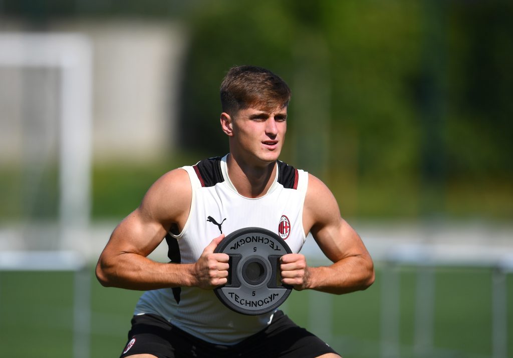 Lorenzo Colombo, attaccante del Milan in prestito al Lecce (getty images)