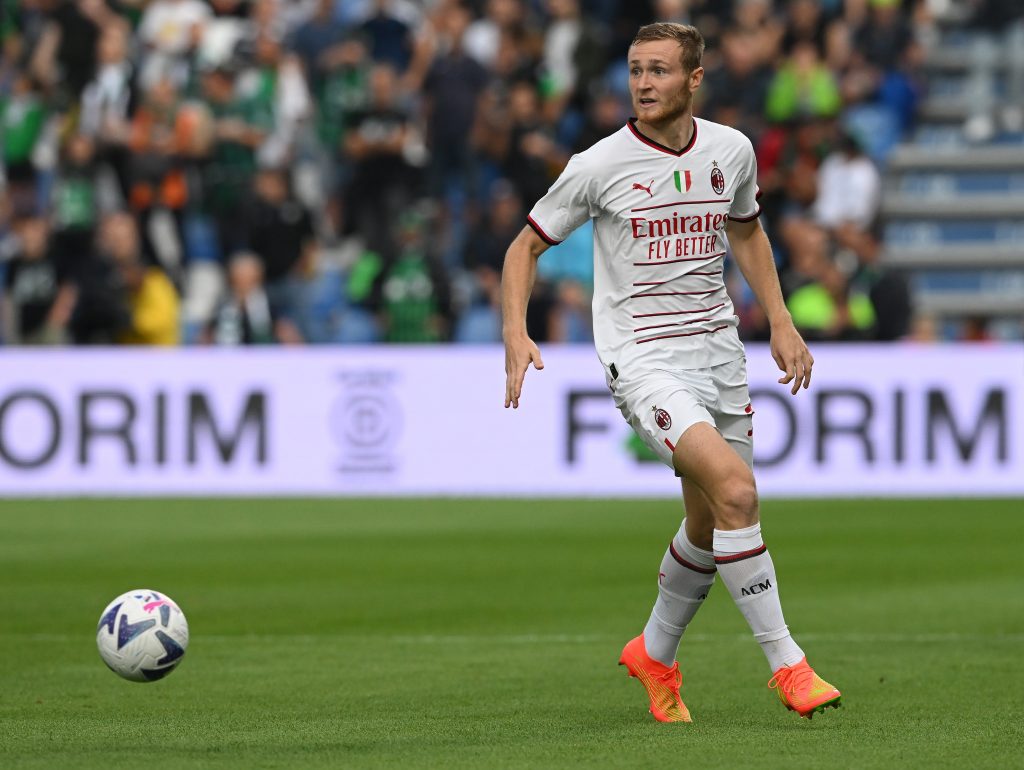 REGGIO NELL'EMILIA, ITALY - AUGUST 30: Tommaso Pobega of AC Milan in action during the Serie A match between US Sassuolo and AC Milan at Mapei Stadium - Citta' del Tricolore on August 30, 2022 in Reggio nell'Emilia, Italy. (Photo by Claudio Villa/AC Milan via Getty Images)