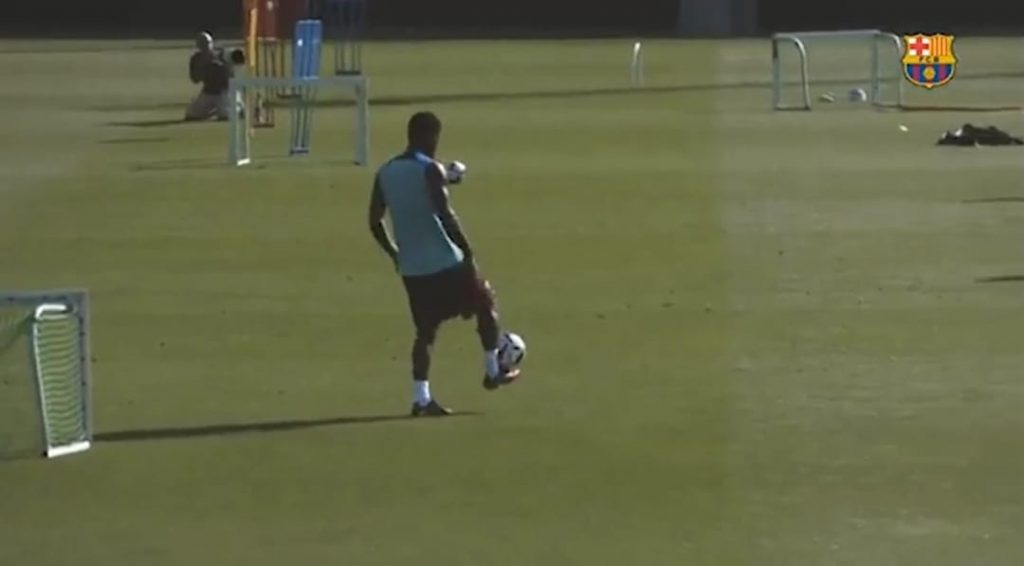 Kessie, palleggi di alta classe. E il Barcellona lo esalta: "Qualità" | VIDEO (screen gazzetta.it)