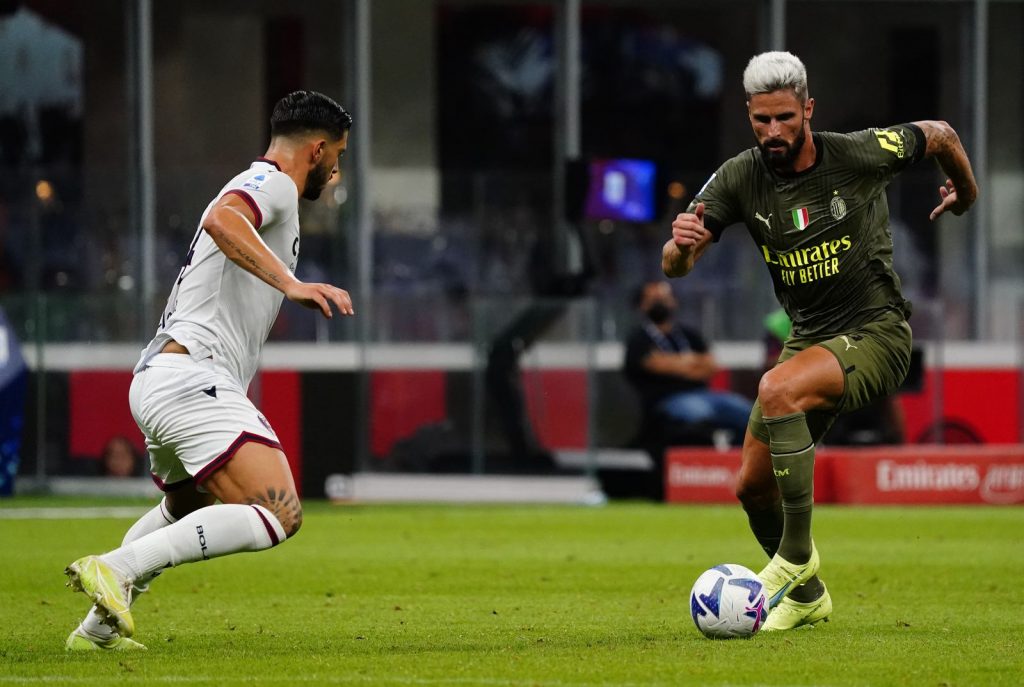 Olivier Giroud, attaccante del Milan, qui in azione contro il Bologna (Getty Images)