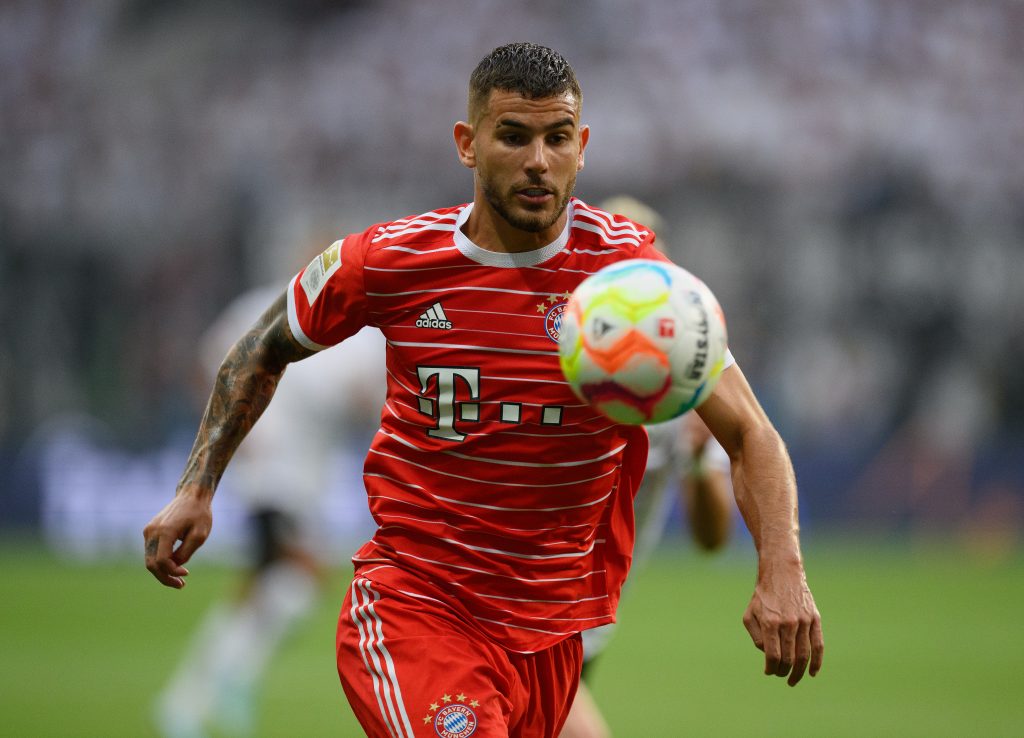 FRANKFURT AM MAIN, GERMANY - AUGUST 05: Lucas Hernandez of FC Bayern Muenchen controls the ball during the Bundesliga match between Eintracht Frankfurt and FC Bayern München at Deutsche Bank Park on August 05, 2022 in Frankfurt am Main, Germany. (Photo by Matthias Hangst/Getty Images)