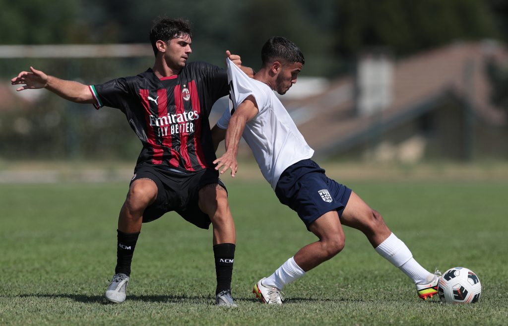 NOVARA, ITALY - JULY 26: Giovanni Incorvaia of AC Milan competes for the ball during the pre-season friendly match between AC Milan U19 and Torres on July 26, 2022 in Novara, Italy. (Photo by AC Milan/AC Milan via Getty Images)