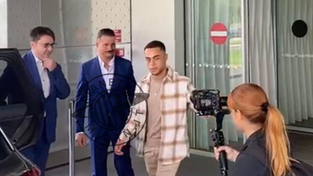 Sergiño Dest Barcellona Calciomercato AC Milan