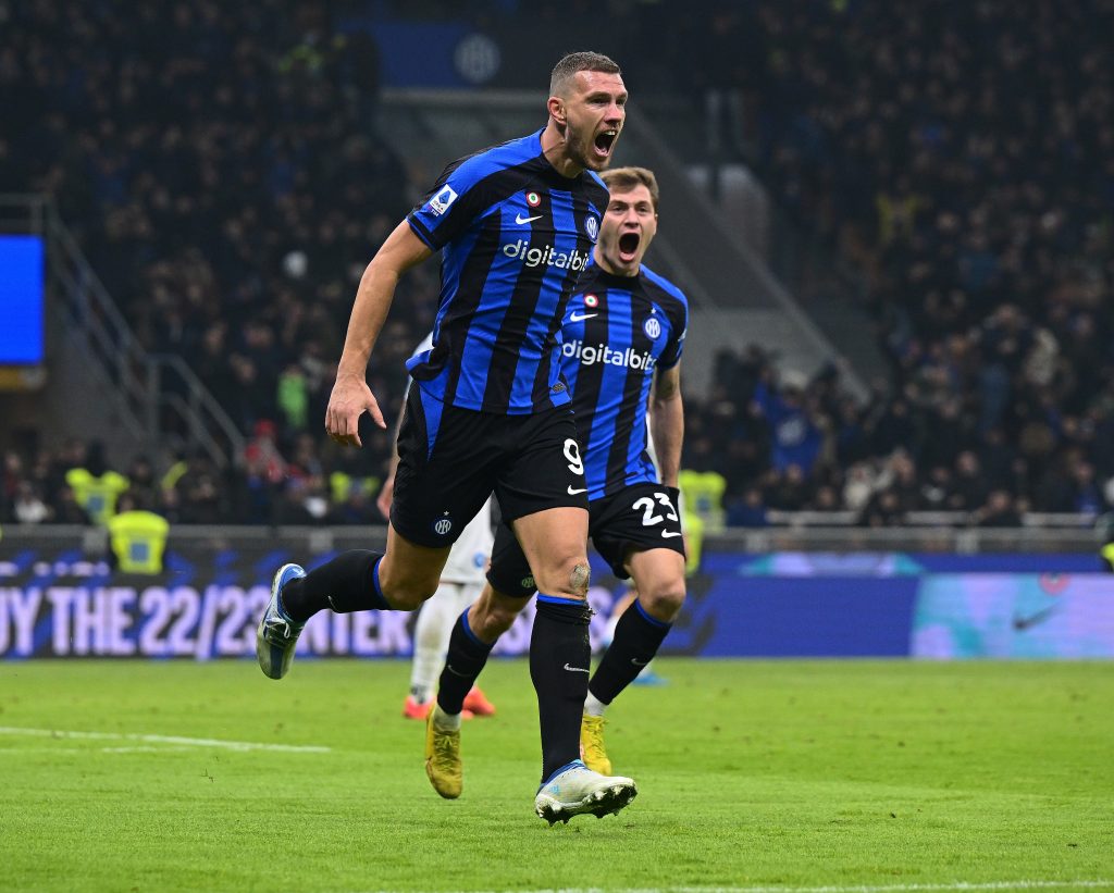 Serie A, l'Inter trionfa grazie a Dzeko: Milan a meno 5 dal Napoli