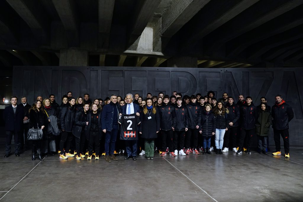 Milan sui social - "Ricordiamo tutte le vittime dell'Olocausto. Mai più" (getty images)